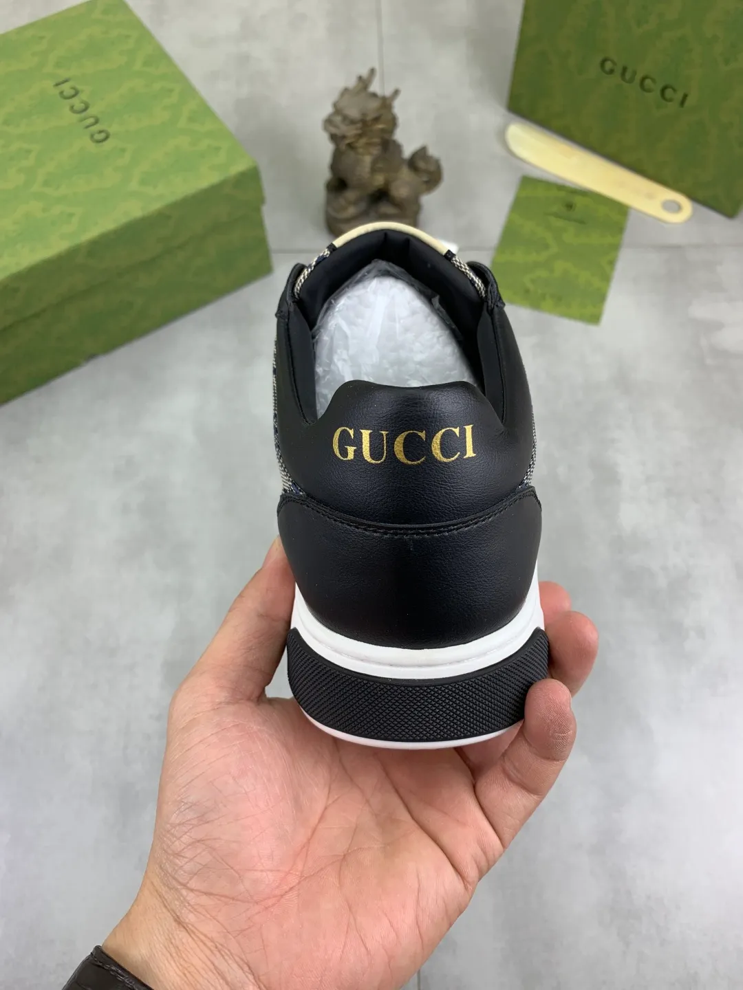 Men's shoes 💰P420💰 [New model] (GUCCI) official website's latest 🎁🎁casual and fashionable men's shoes 👟, hot style 💥 style is simple and elegant, exclusive for trendy men. Unique official website's latest brand double G elements 👑Original Gucci decoration, fashionable and generous, the fabric is original frosted calfskin ✅Fully imported first-layer pigskin lining, the official website specifies wear-resistant, lightweight original rubber casual outsole, the classic model is taken in kind at the counter🎬38-44 2️⃣ colors available